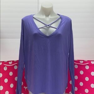 NWT VICTORIA SECRET LONG SLEEVE (run big